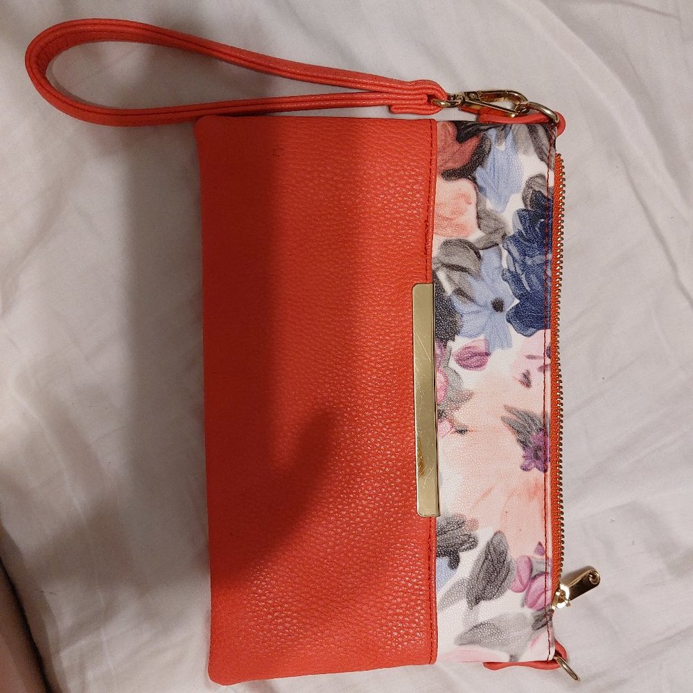 Coral clutch
